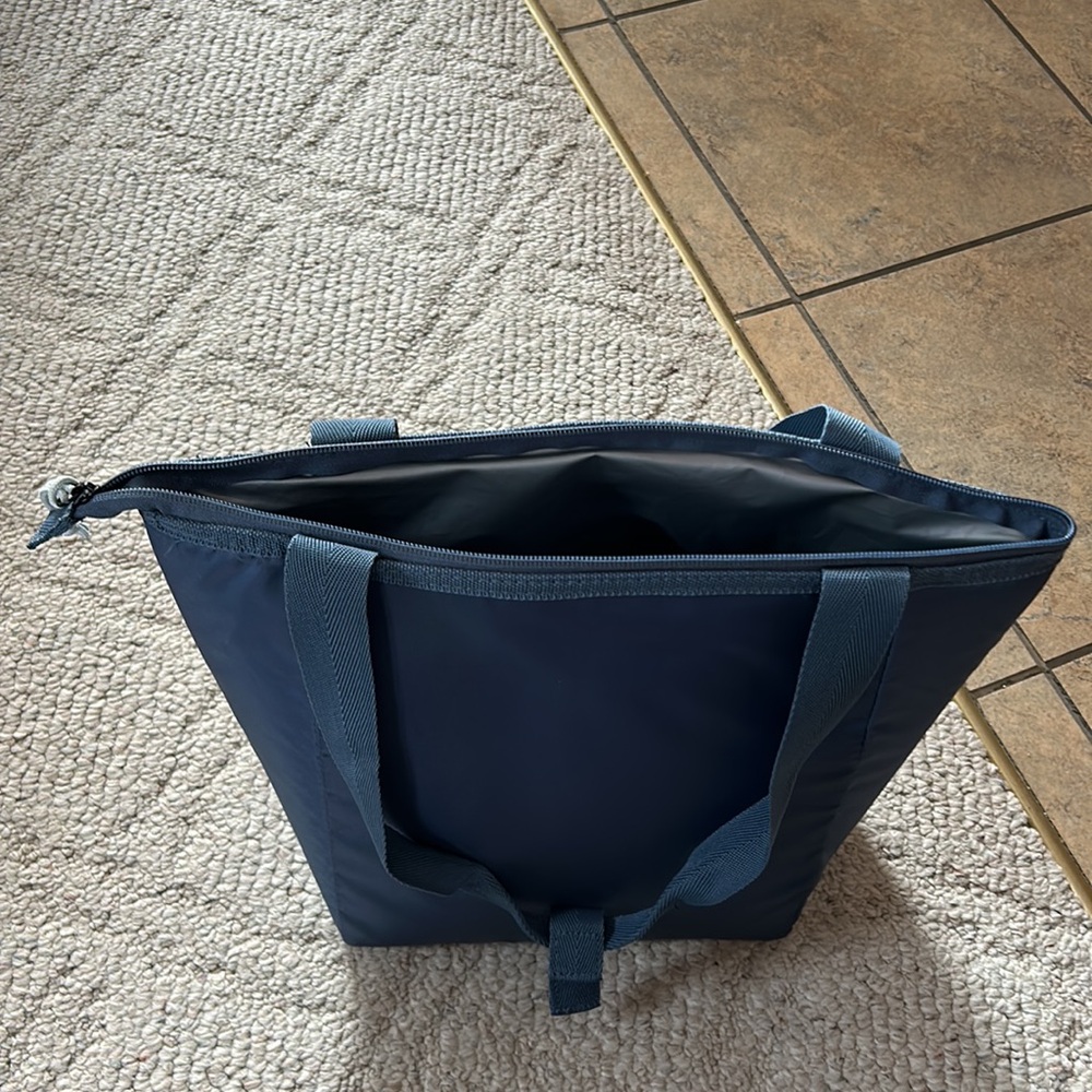 Igloo cooler - Picture 4 of 5